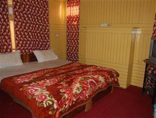 Hotel Grand Samad Σριναγκάρ Εξωτερικό φωτογραφία